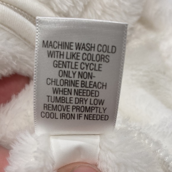 Croft & Barrow Vest - Picture 6 of 6